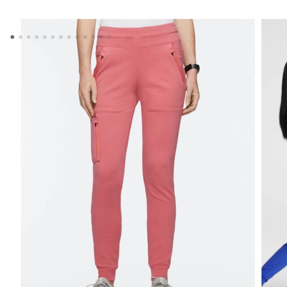 Scrub top and bottom